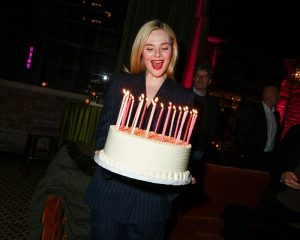 Elle Fanning - Image 17