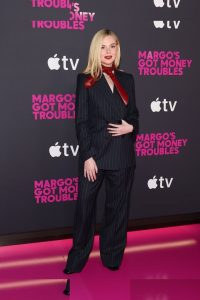 Elle Fanning - Image 13