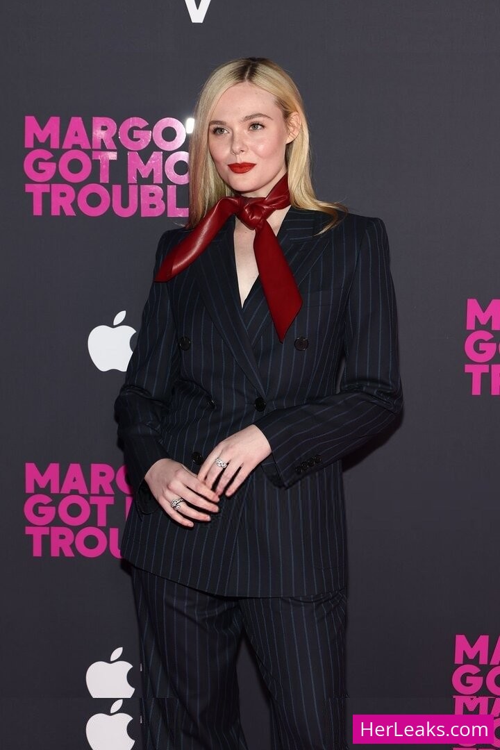 Elle Fanning - Image 6