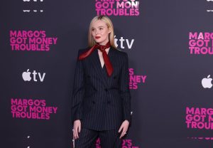 Elle Fanning - Image 3