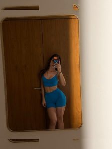 Ellie Leen - Image 66