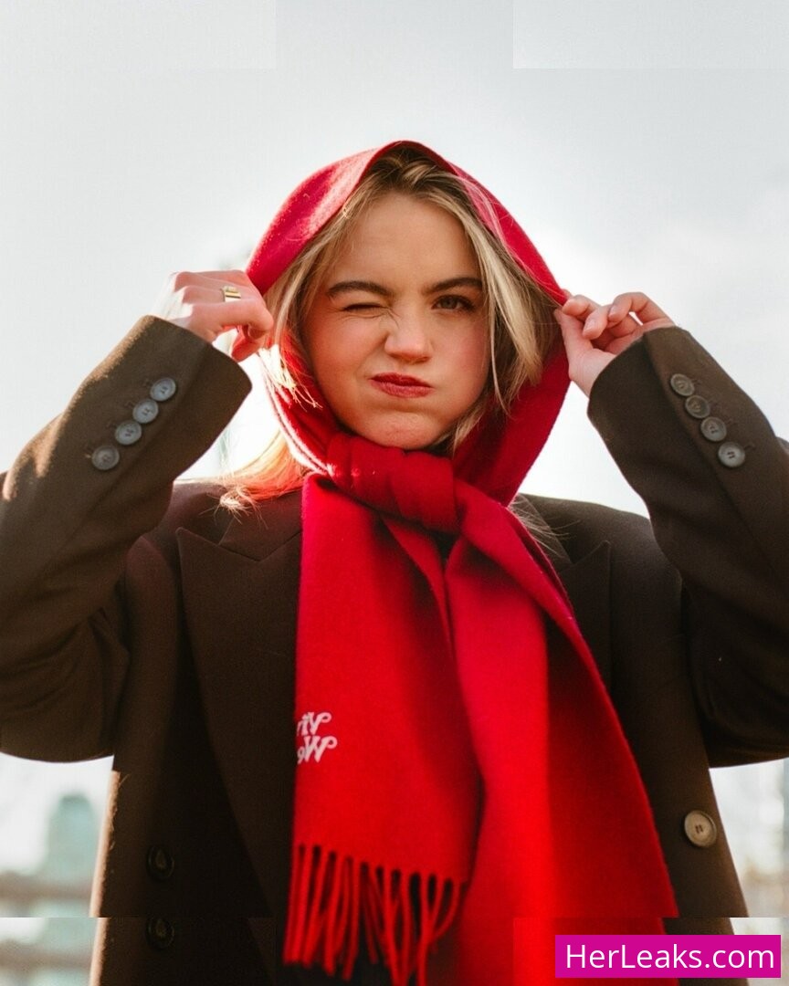 Emma Brooks - Image 172