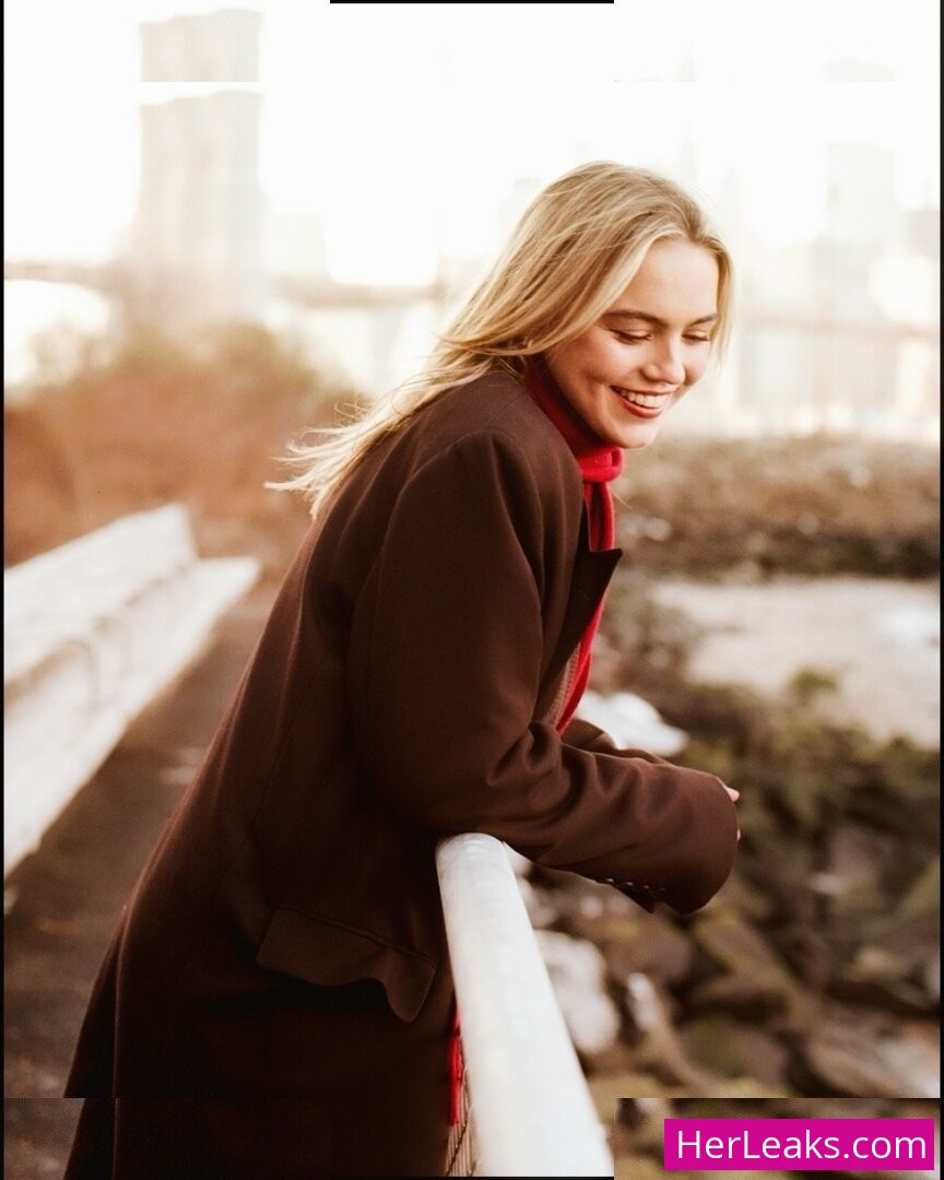 Emma Brooks - Image 167