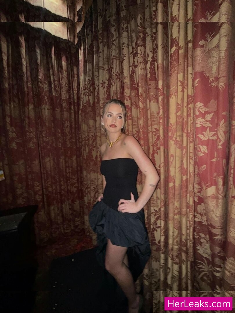 Emma Brooks - Image 134