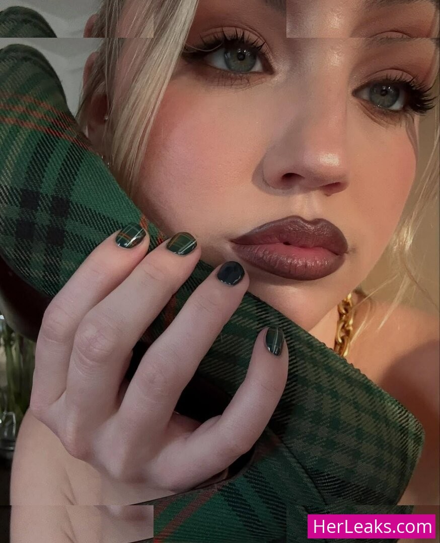 Emma Brooks - Image 133