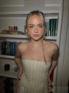 Emma Brooks - Image 128