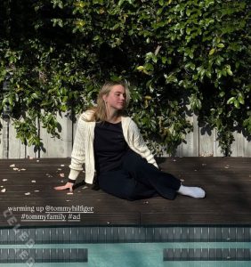 Emma Brooks - Image 110