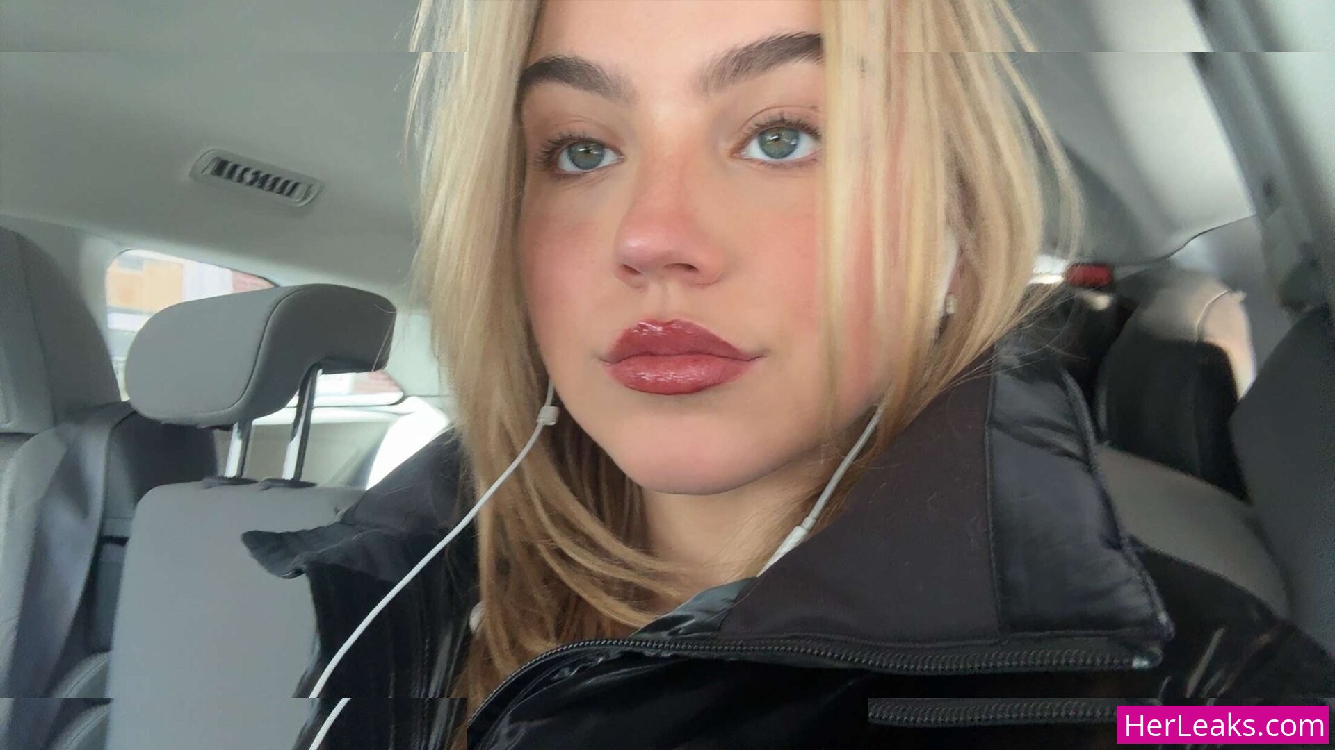 Emma Brooks - Image 100