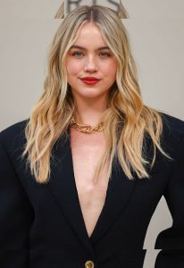 Emma Brooks - Image 65