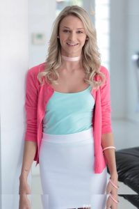 Emma Hix - Image 98