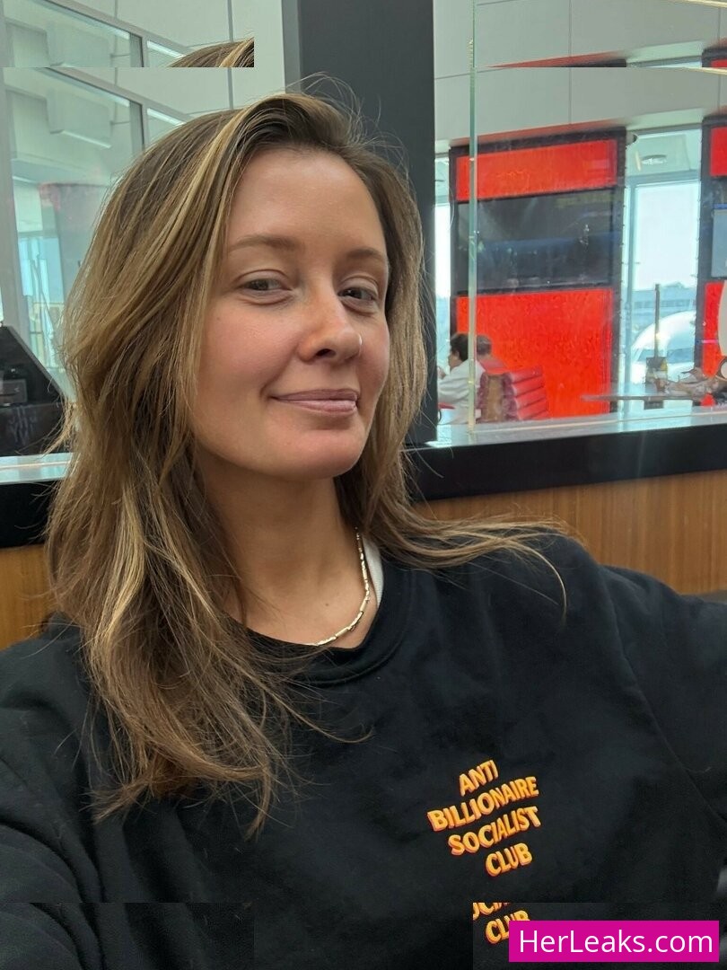 Emma Vigeland - Image 18
