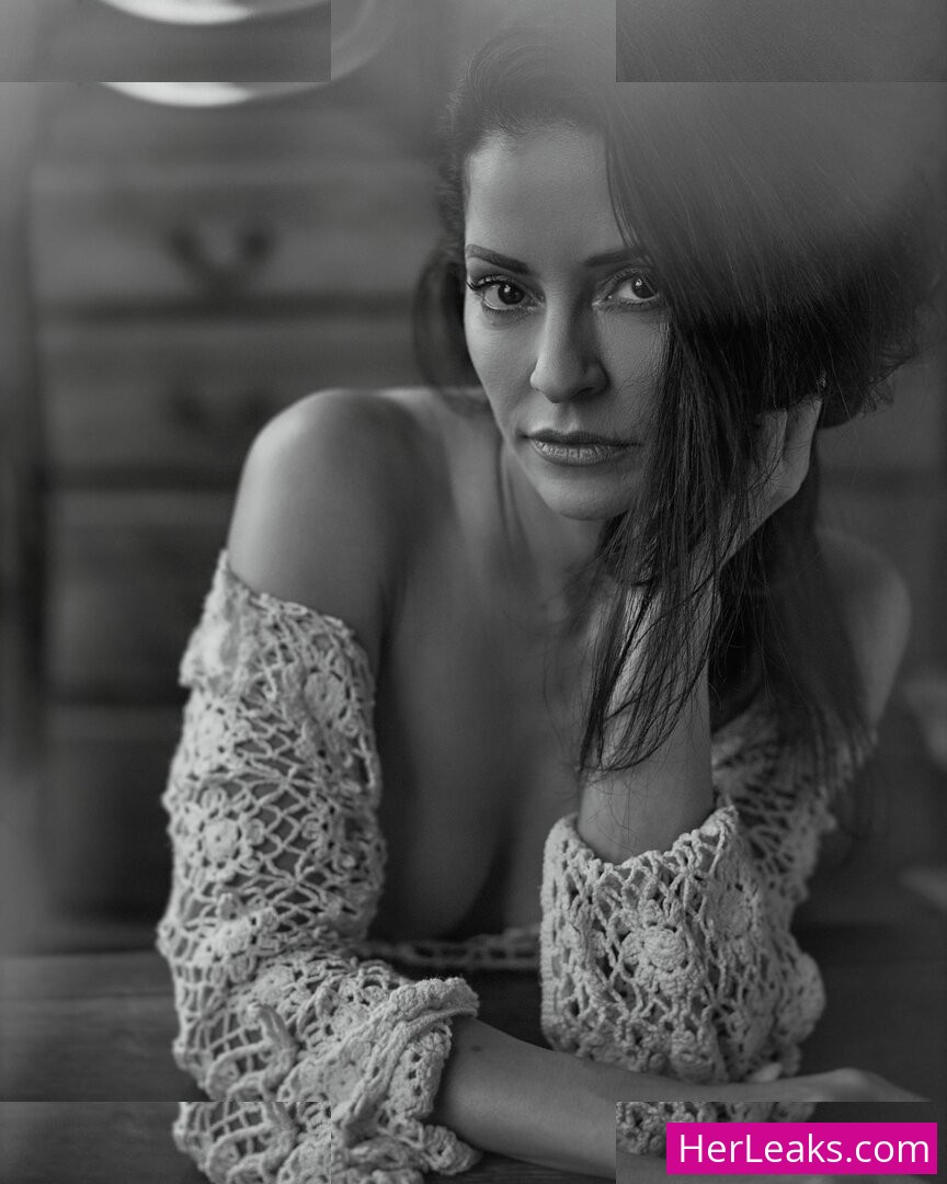 Emmanuelle Vaugier - Image 11