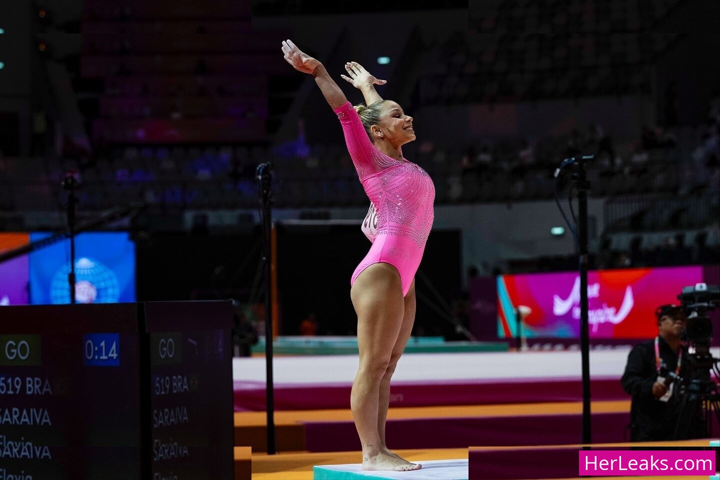 Flávia Saraiva - Image 182