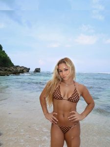 Flávia Saraiva - Image 163
