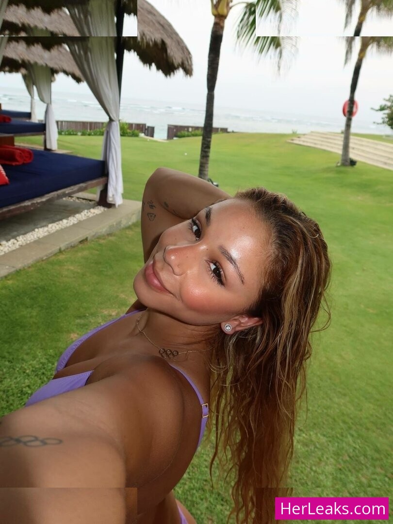 Flávia Saraiva - Image 147