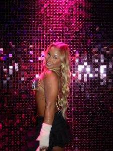 Flávia Saraiva - Image 39