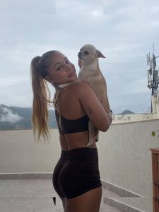 Flávia Saraiva - Image 2