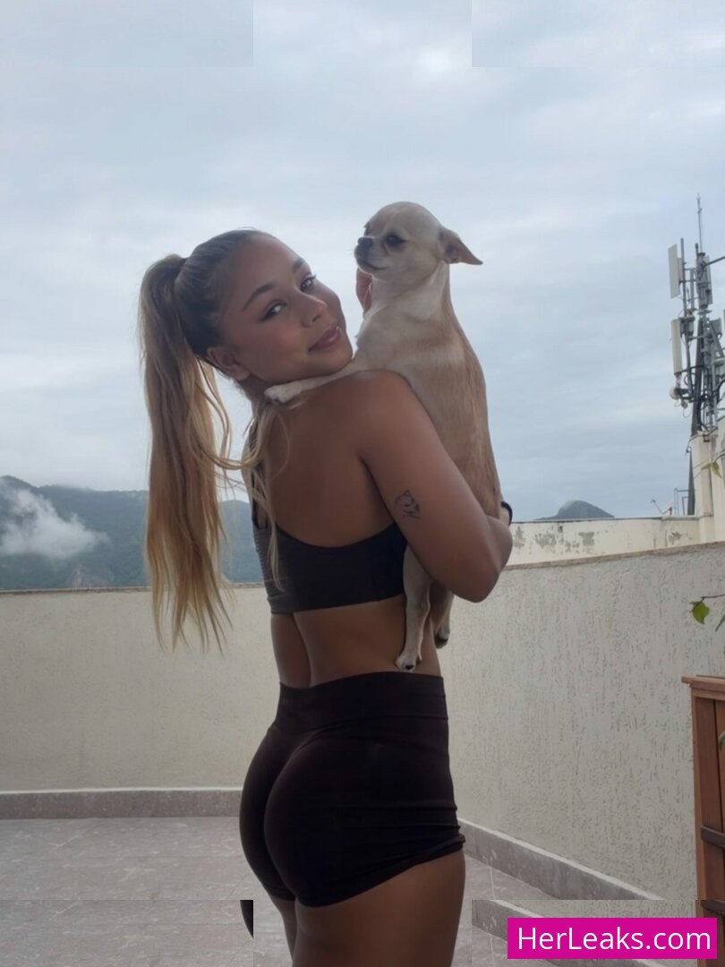 Flávia Saraiva - Image 2