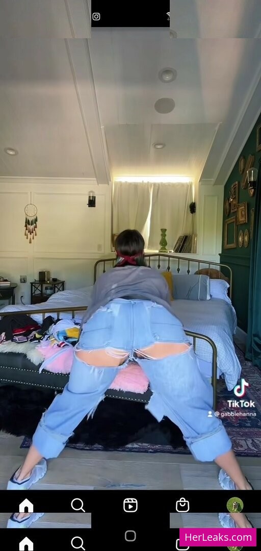 Gabbie Hanna - Image 191
