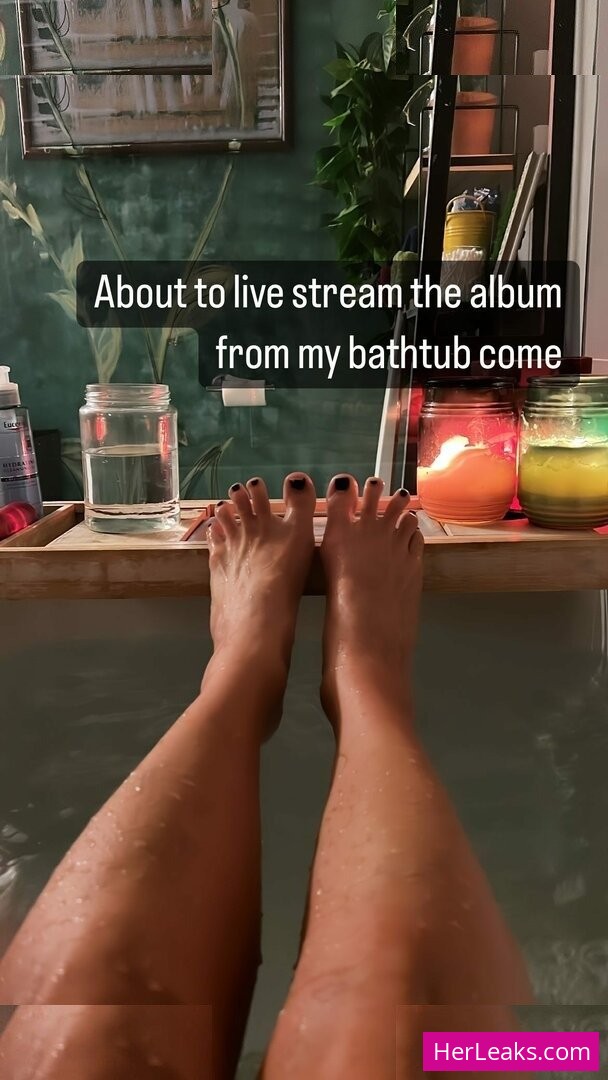 Gabbie Hanna - Image 187