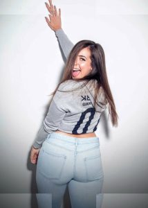 Gabbie Hanna - Image 153