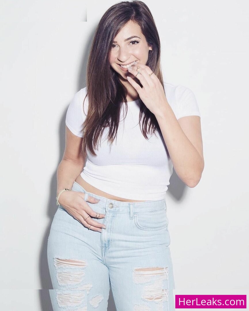 Gabbie Hanna - Image 147