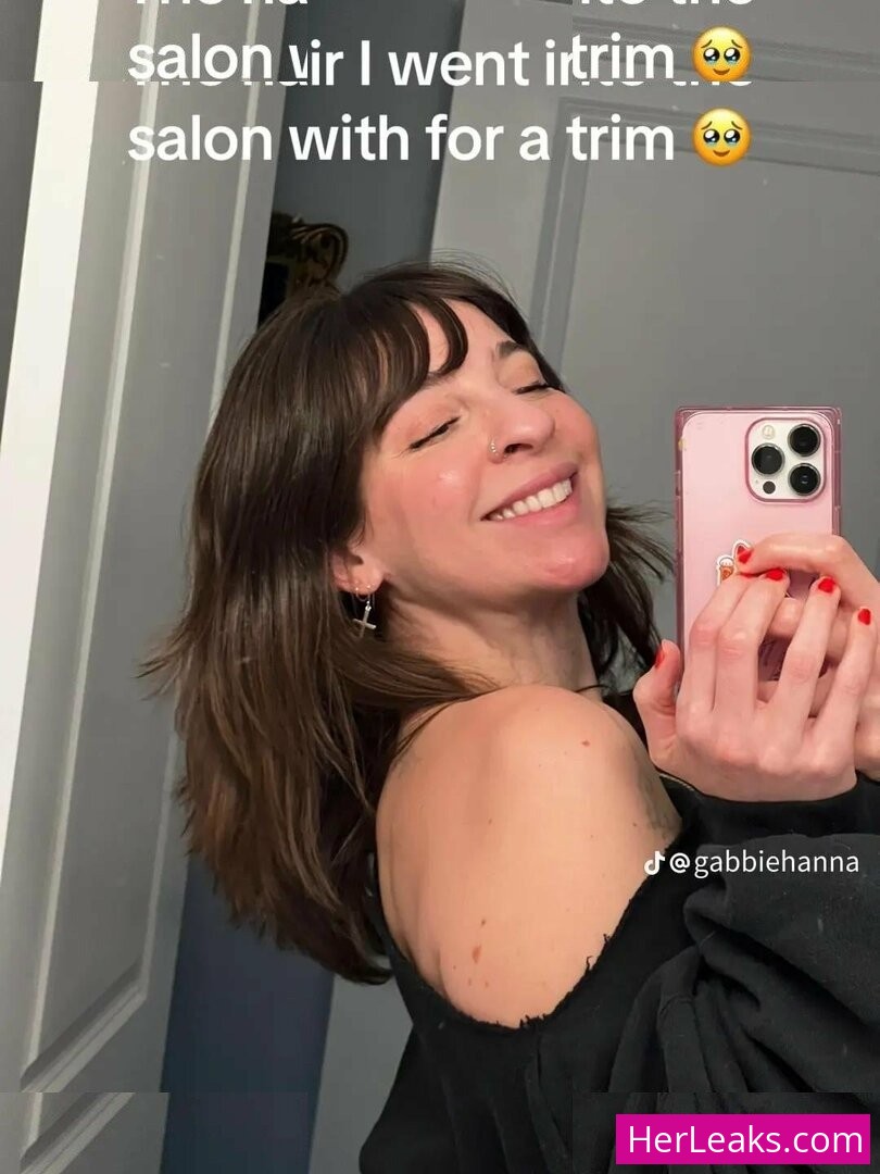 Gabbie Hanna - Image 133