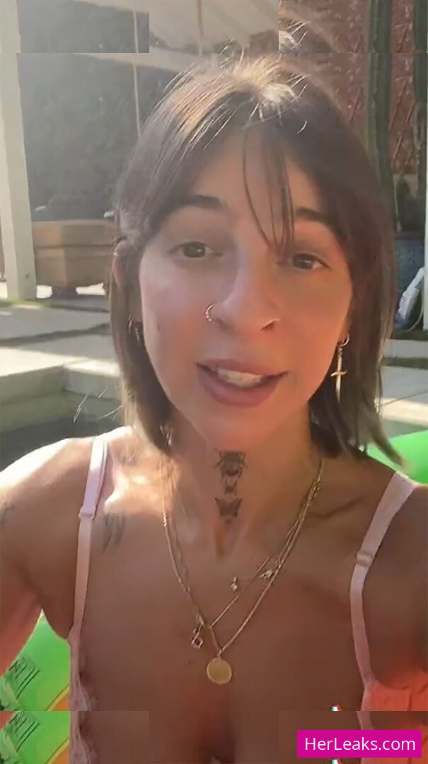 Gabbie Hanna - Image 112