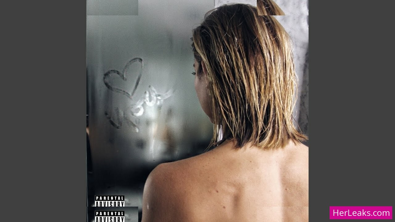 Gabbie Hanna - Image 104