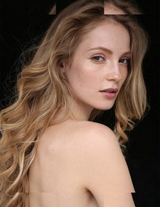Hannah Dodd - Image 129