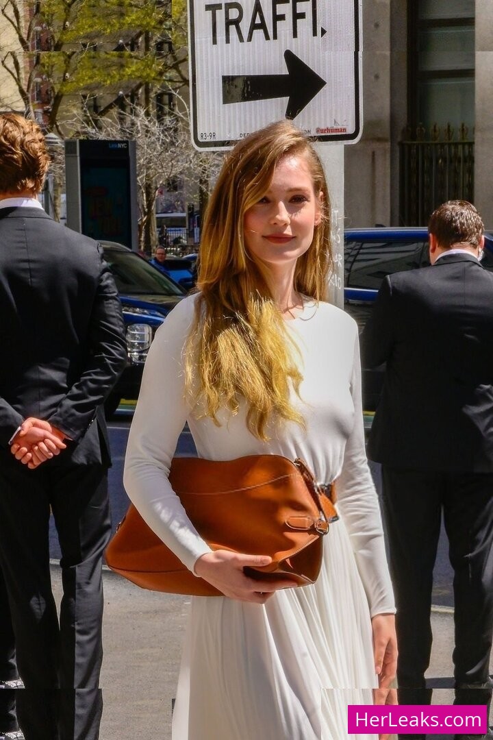 Hannah Dodd - Image 106