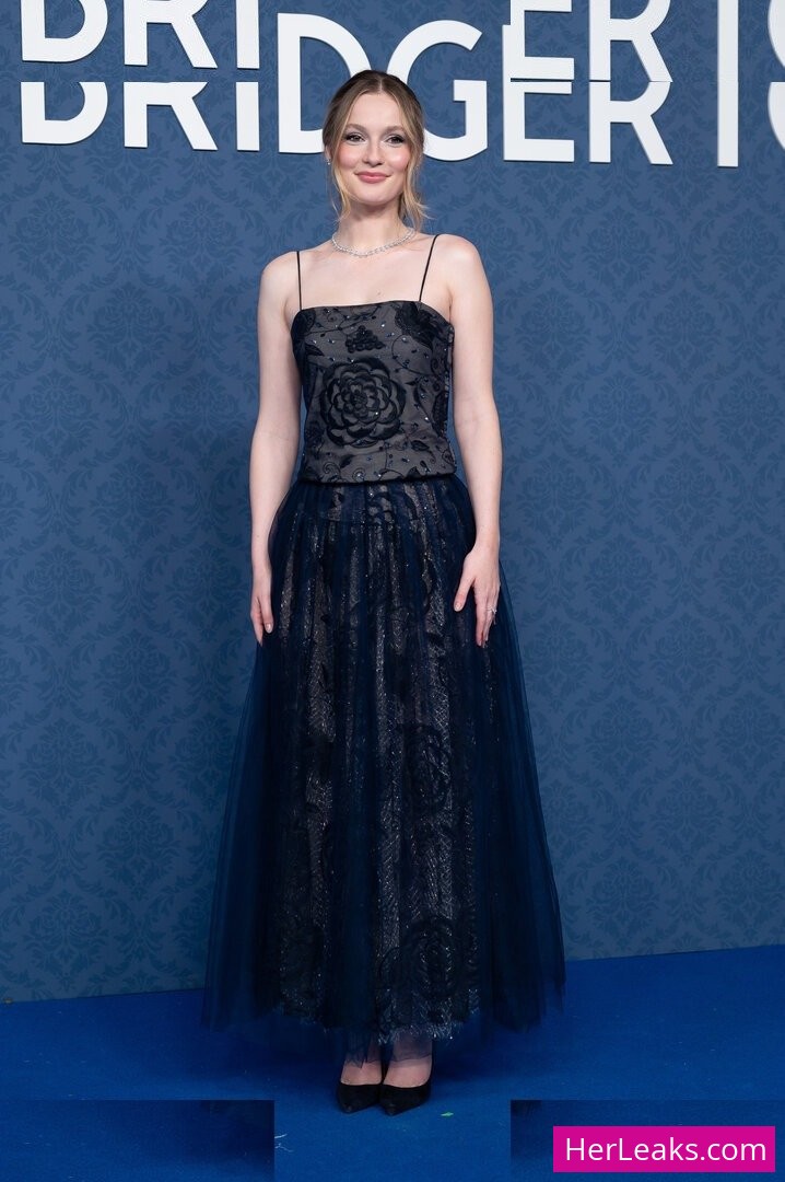 Hannah Dodd - Image 59