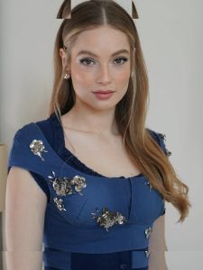 Hannah Dodd - Image 49