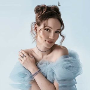 Hannah Dodd - Image 35