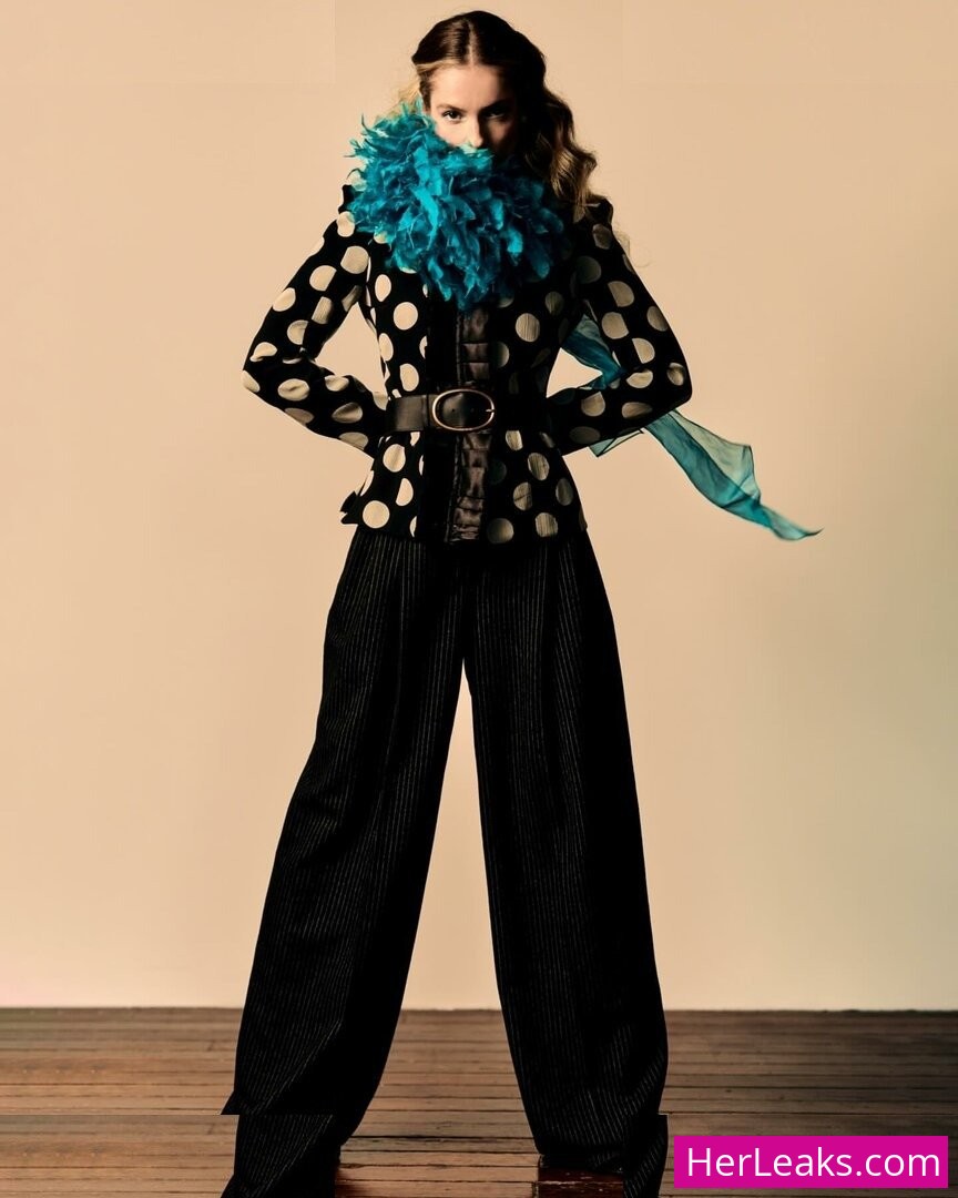 Hannah Dodd - Image 10