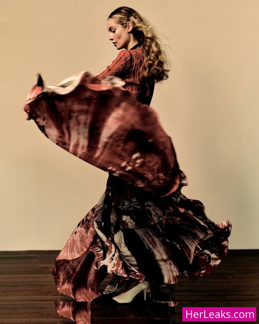 Hannah Dodd - Image 6