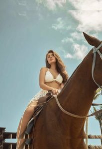 Ivana Alawi - Image 136