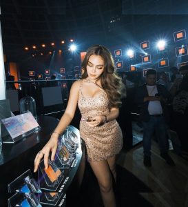 Ivana Alawi - Image 102