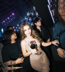 Ivana Alawi - Image 101