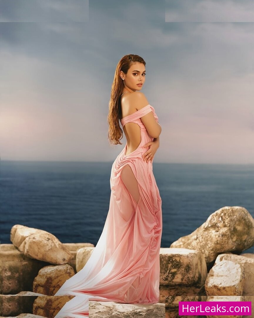 Ivana Alawi - Image 79