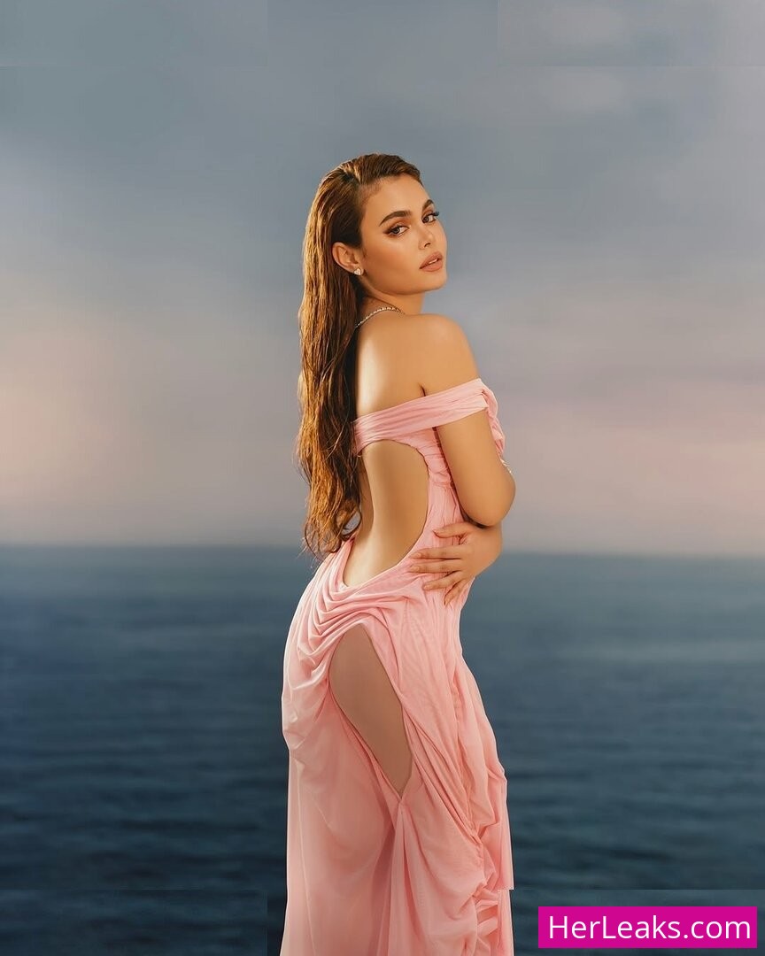 Ivana Alawi - Image 78