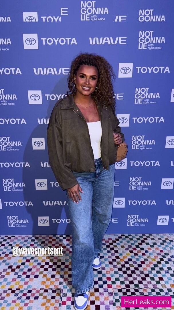 Joy Taylor - Image 130