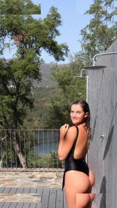 Julia Palha - Image 87