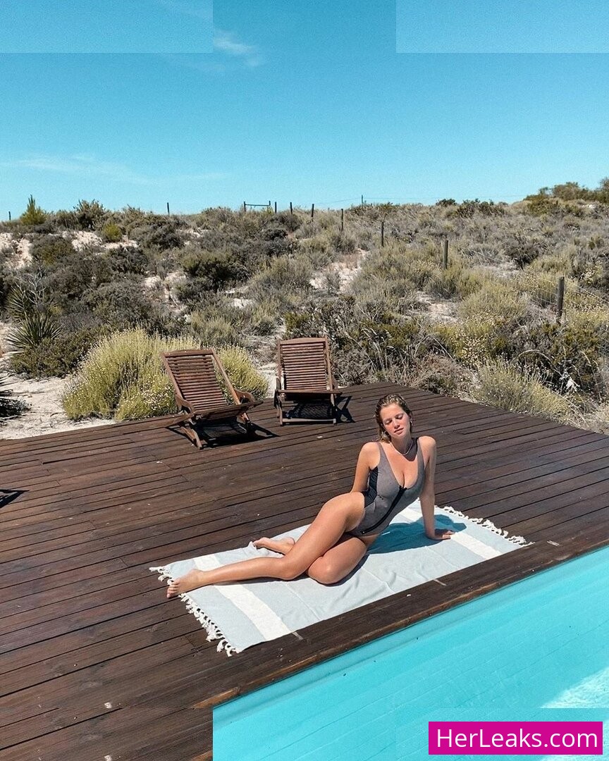 Julia Palha - Image 34