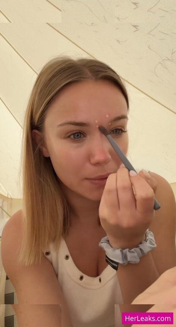 Julia Willecke - Image 23