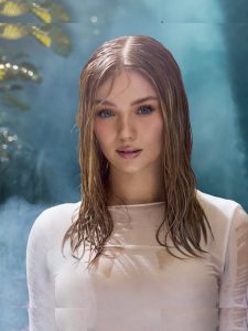 Julia Willecke - Image 16