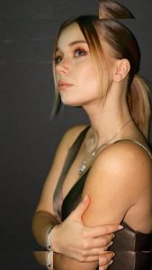 Julia Willecke - Image 13