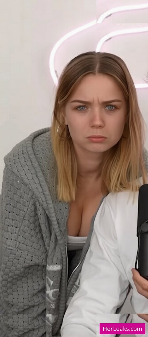 Julia Willecke - Image 7