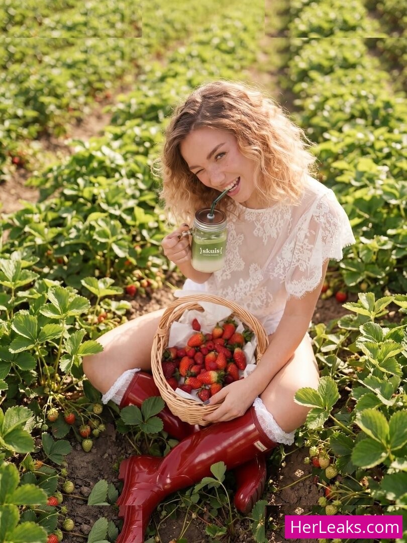 Julia Willecke - Image 6
