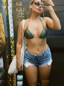 Julie Remoissenet - Image 66